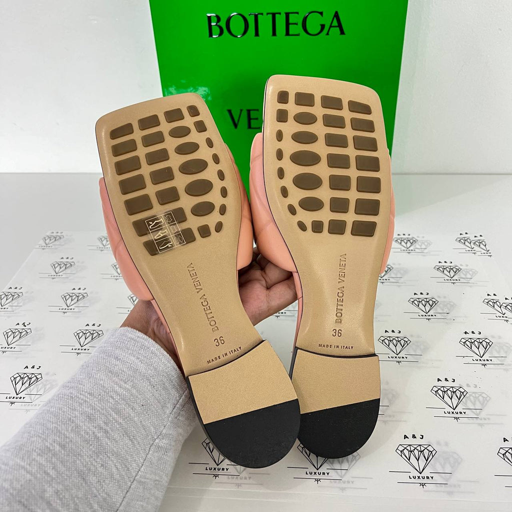 [PRE LOVED] Bottega Veneta Lido Sandals in Peach Size 36EU
