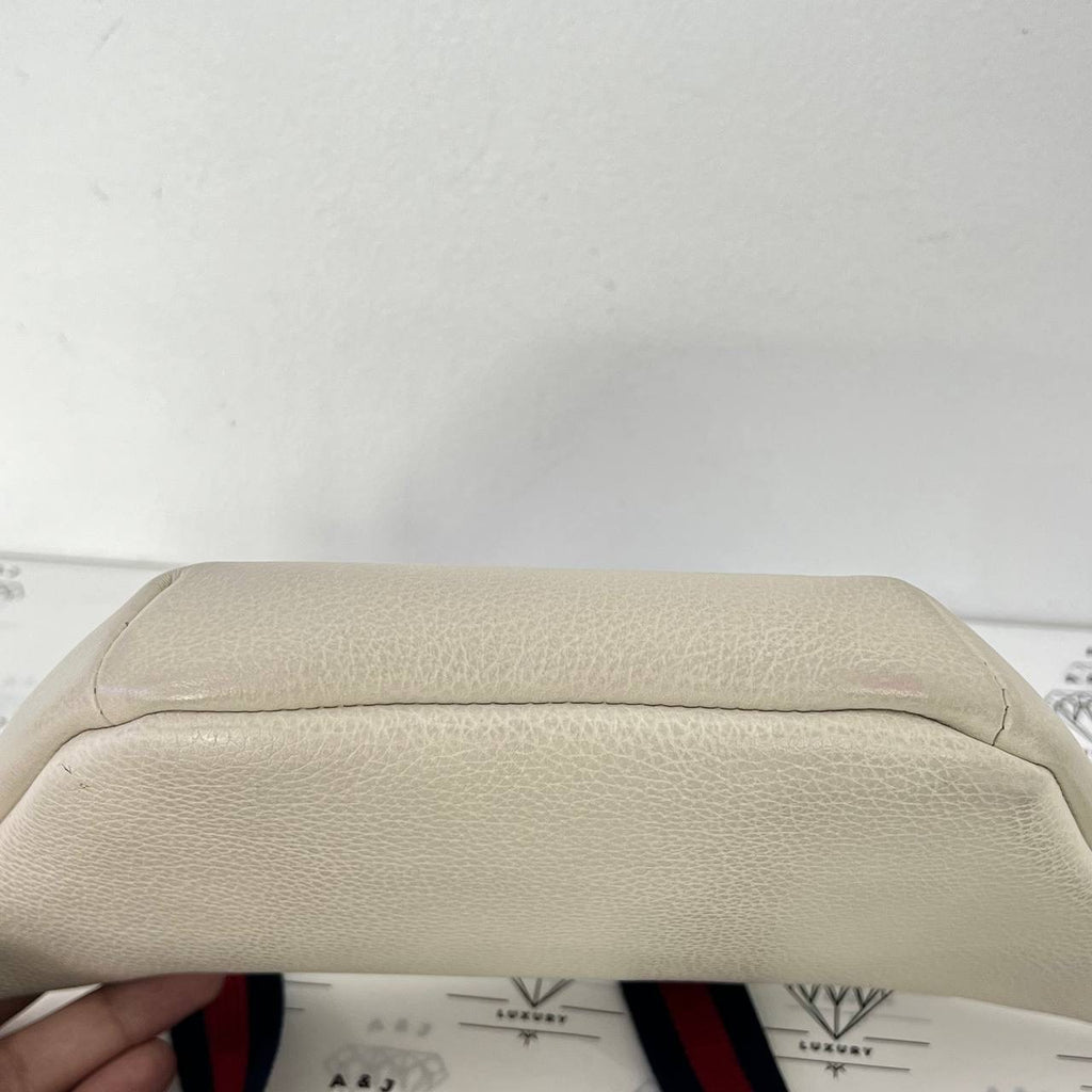 [PRE LOVED] Gucci Logo Belt Bag in Ivory