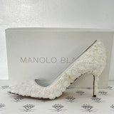 [PRE LOVED] Manolo Blahnik Floral Lace Pumps in White Size 37.5EU