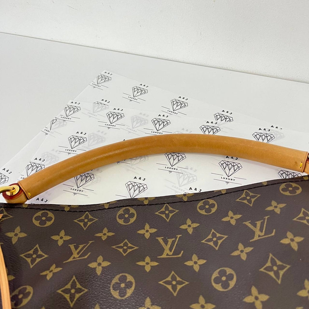 [PRE LOVED] Louis Vuitton Artsy MM in Monogram Canvass (AR0160)