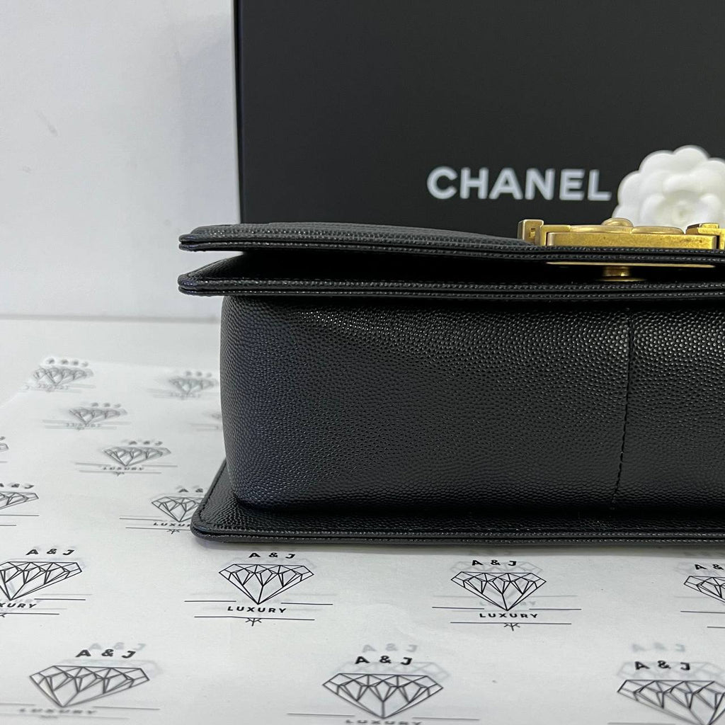 [PRE LOVED] Chanel Old Medium Boy in Black Caviar GHW (Series 29)