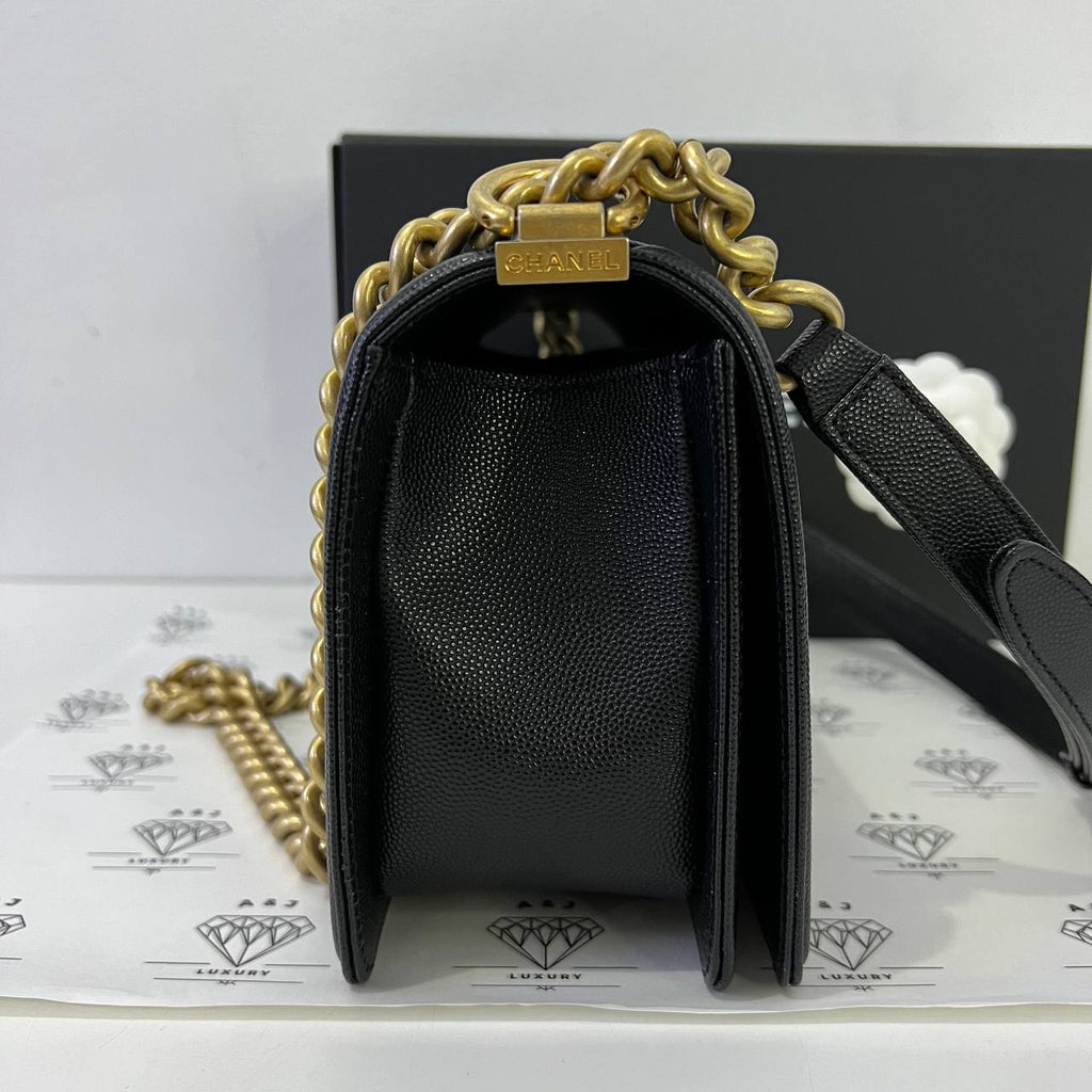 [PRE LOVED] Chanel Old Medium Boy in Black Caviar GHW (Series 29)