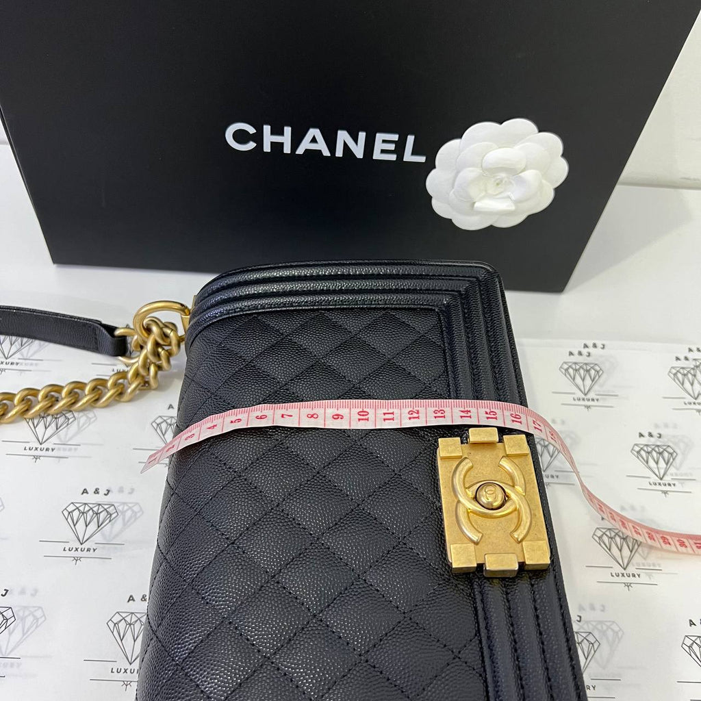 [PRE LOVED] Chanel Old Medium Boy in Black Caviar GHW (Series 29)