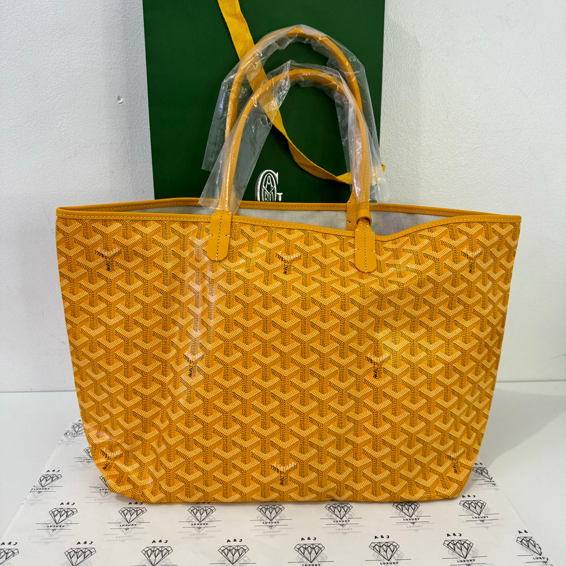 [BRAND NEW] Goyard St. Louis PM in Yellow