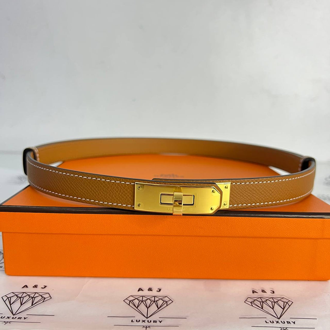 [BRAND NEW] Hermes Kelly 18 Belt in Gold GHW (Stamp B - 2023)