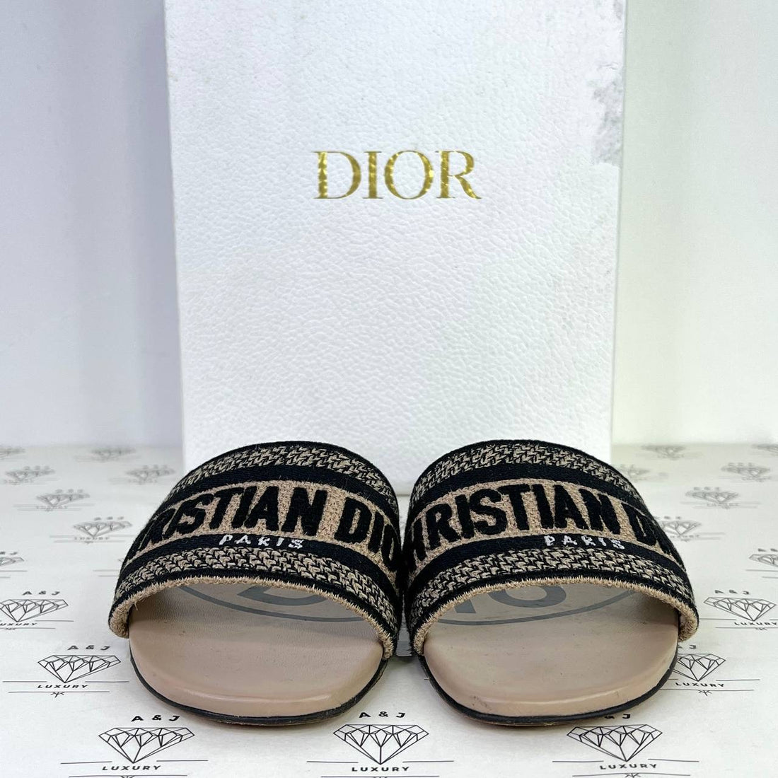 [PRE LOVED] Christian Dior Dway Slides in Beige Size 37.5EU