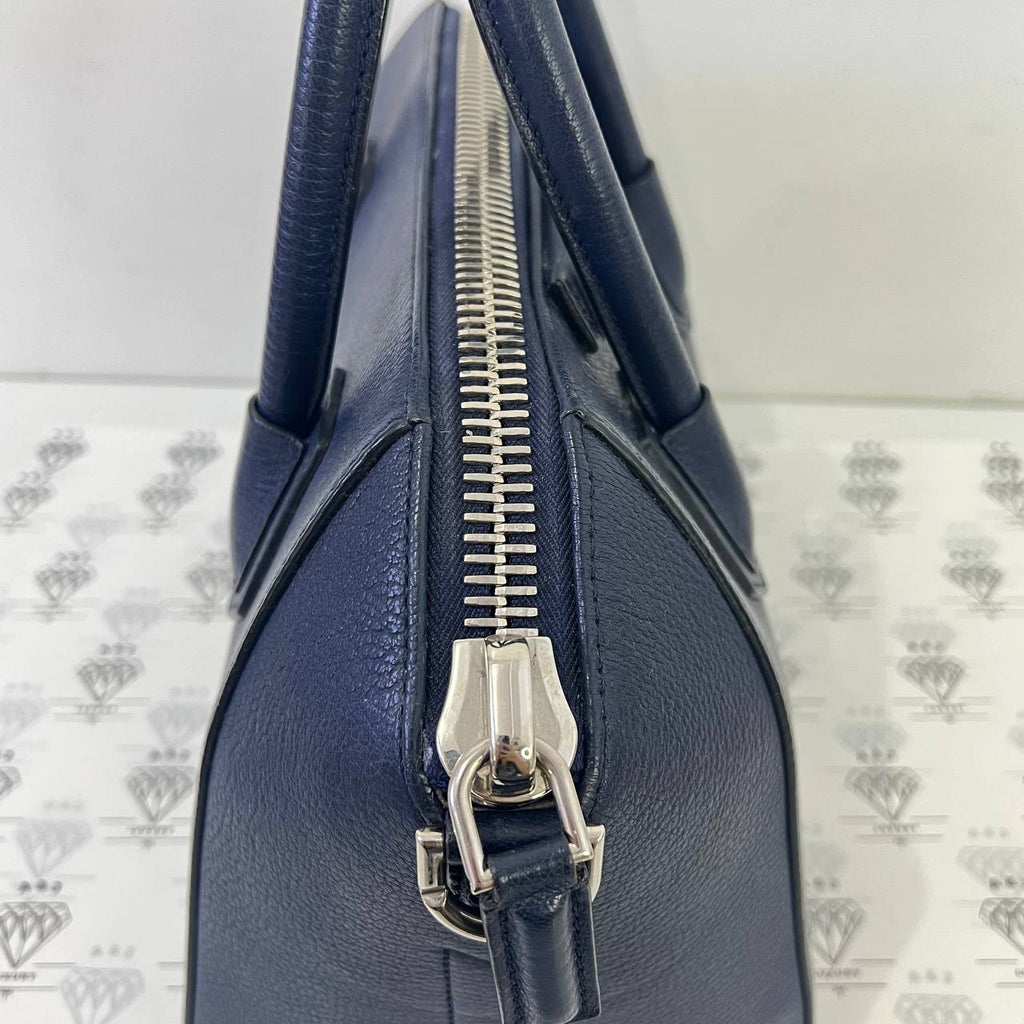 [PRE LOVED] Givenchy Small Antigona in Blue Goatskin Leather GHW