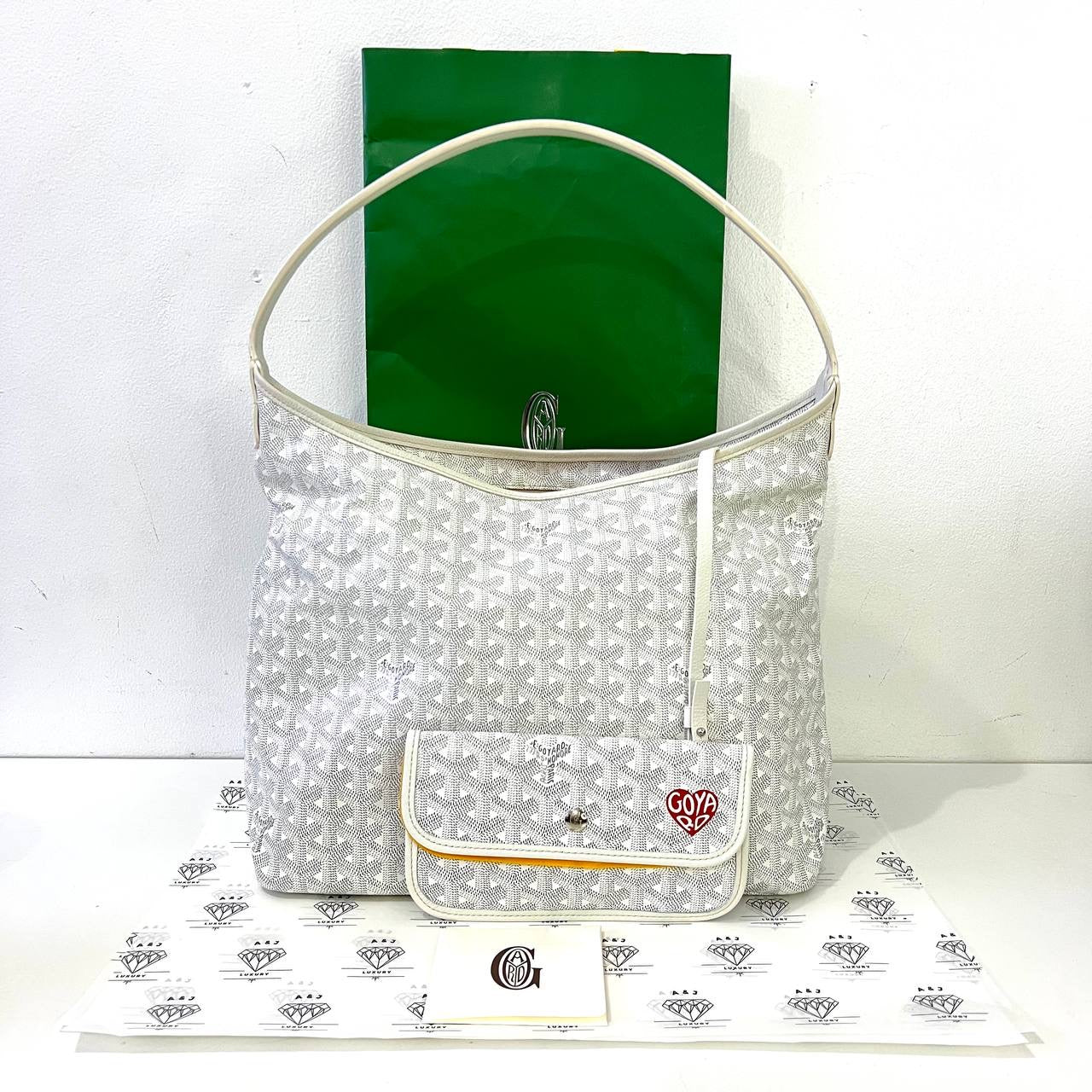 [PRE LOVED] Goyard Boheme Hobo with Heart in White (2023)