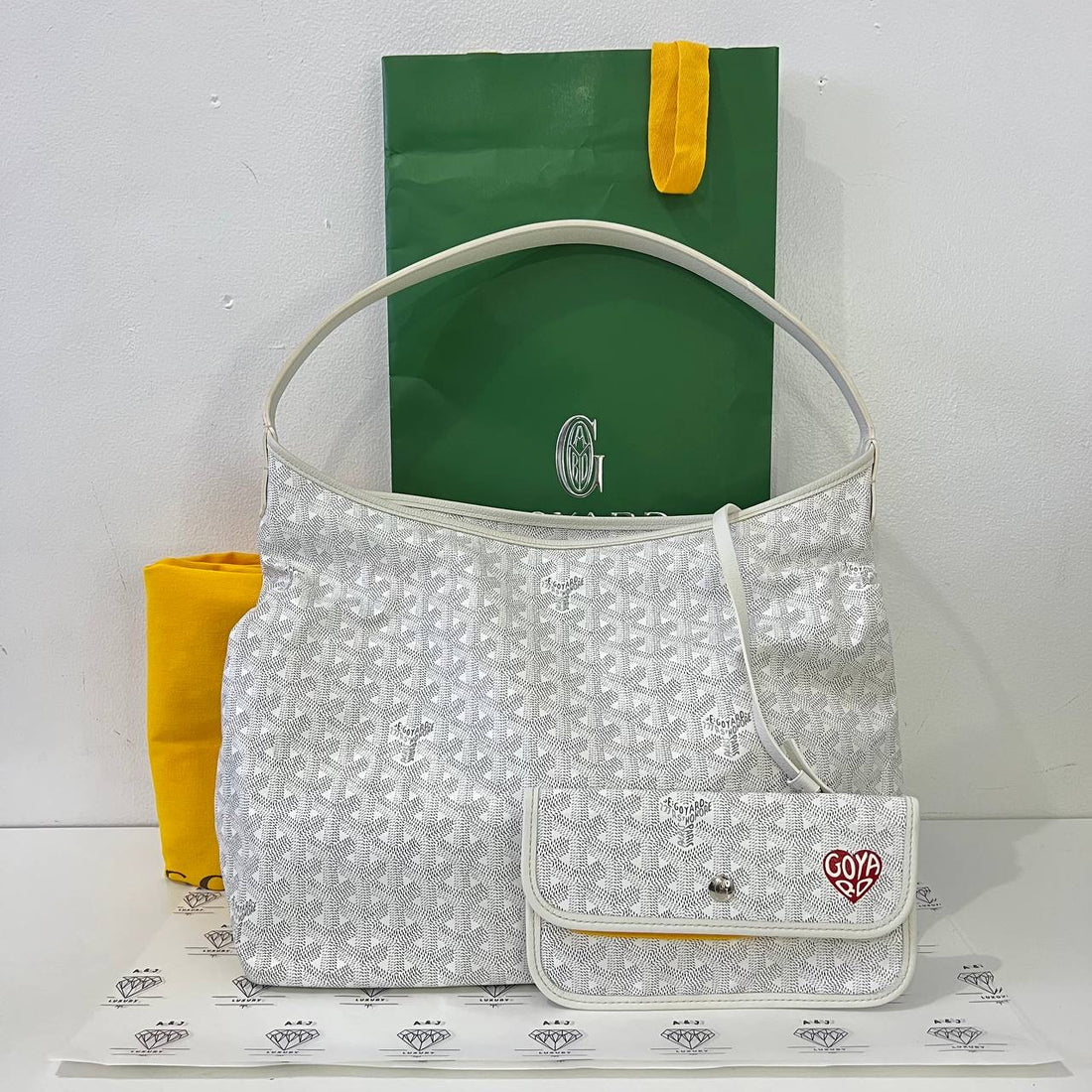 [PRE LOVED] Goyard Boheme Hobo with Heart in White (2023)