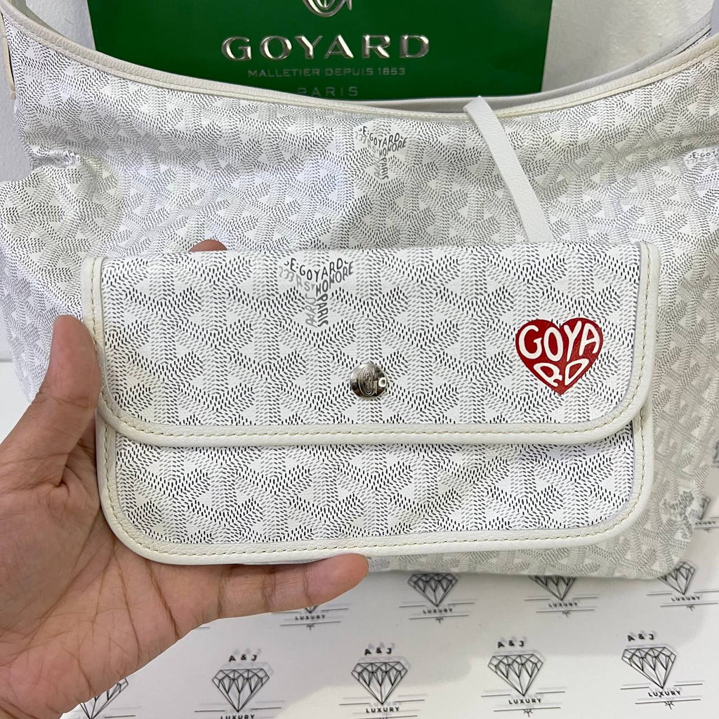 [PRE LOVED] Goyard Boheme Hobo with Heart in White (2023)