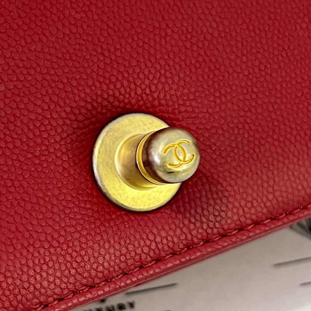 [PRE LOVED] Chanel Old Medium Boy in Red Caviar GHW (Series 24)