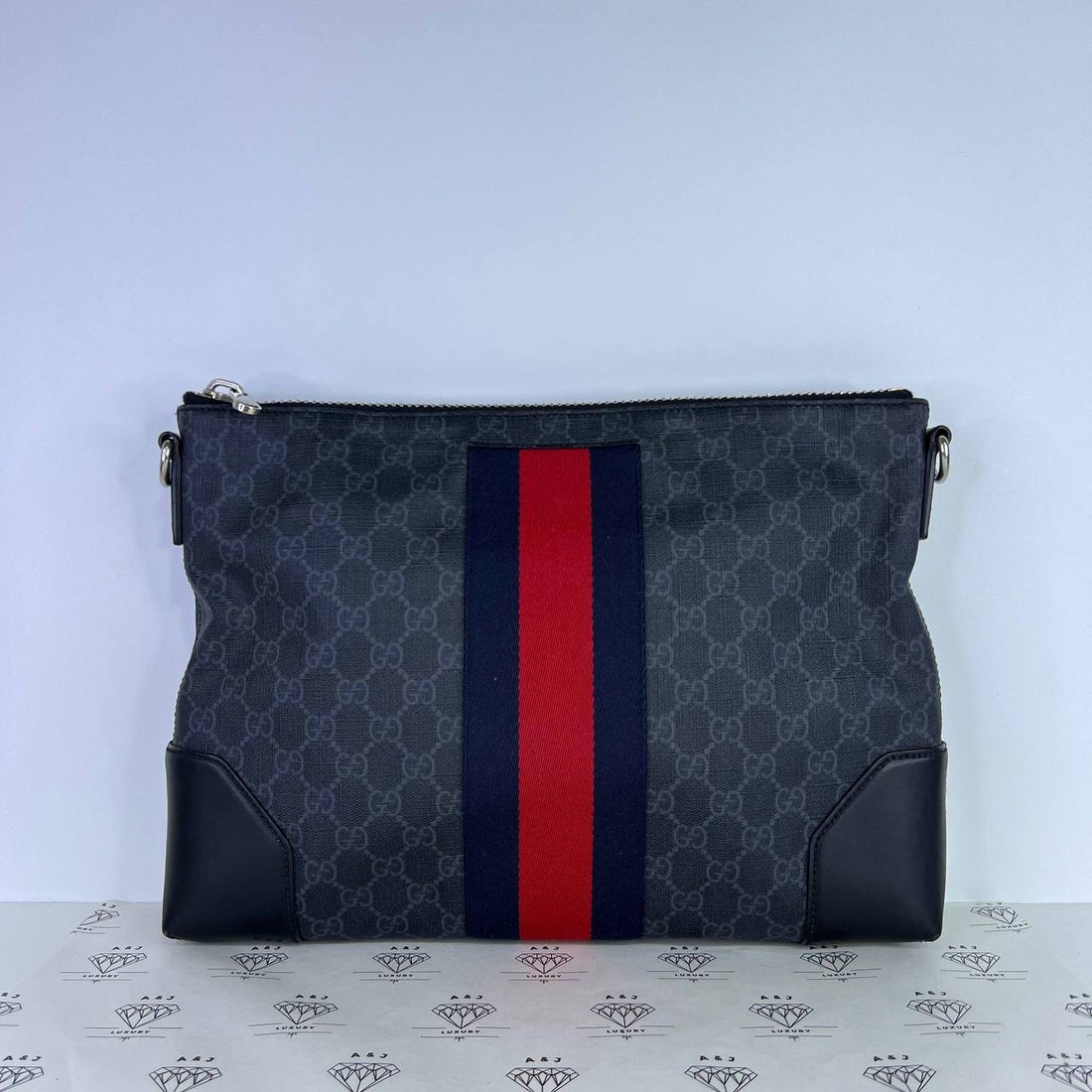 [PRE LOVED] Gucci Supreme Web Messenger Bag in Black SHW