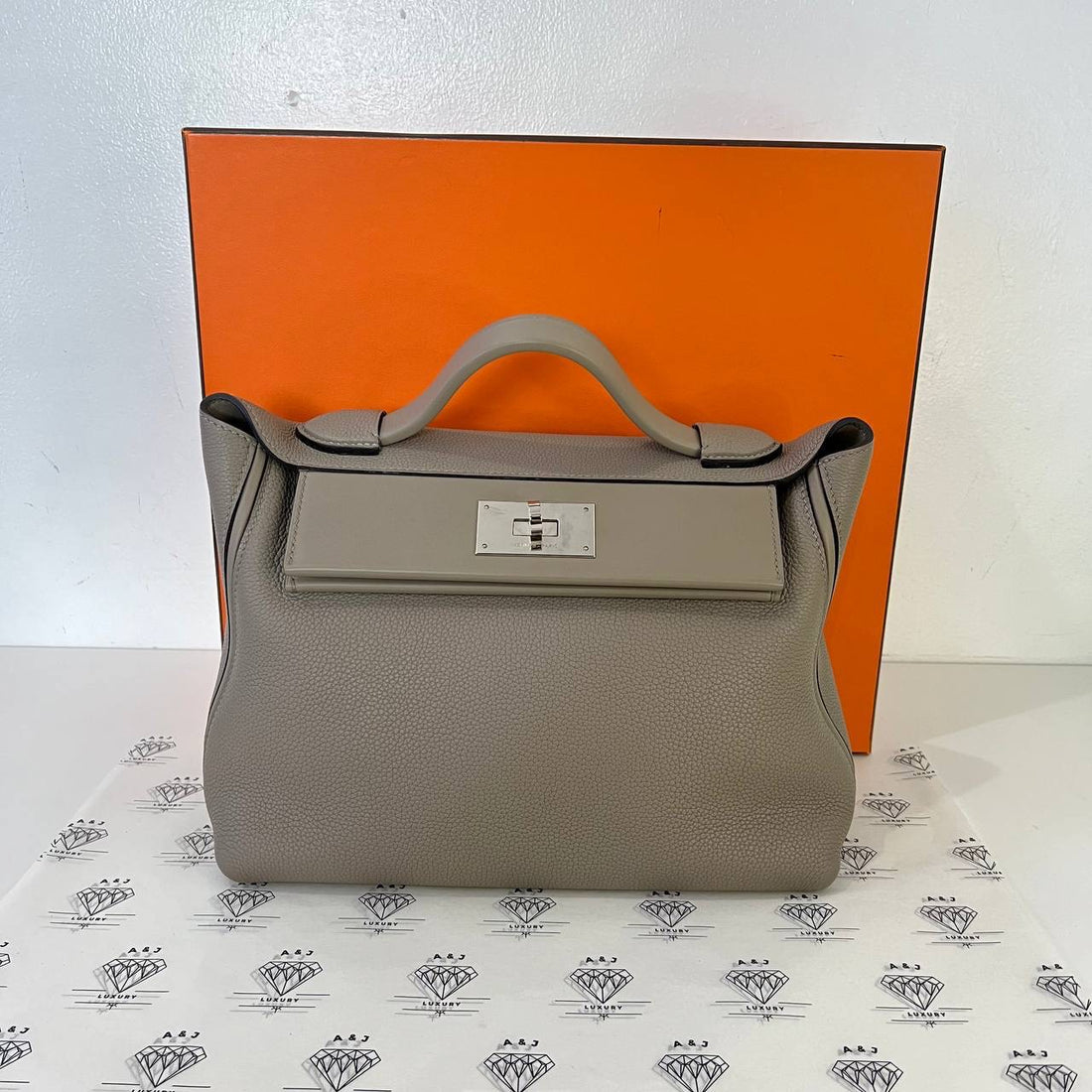 [PRE LOVED] Hermes 24/24 Size 29 in Gris Asphalt Clemence Leather PHW (Stamp D - 2019)