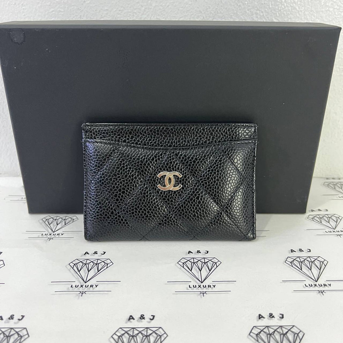 [PRE LOVED] Chanel Flat Cardholder in Black Caviar SHW (Series 27)