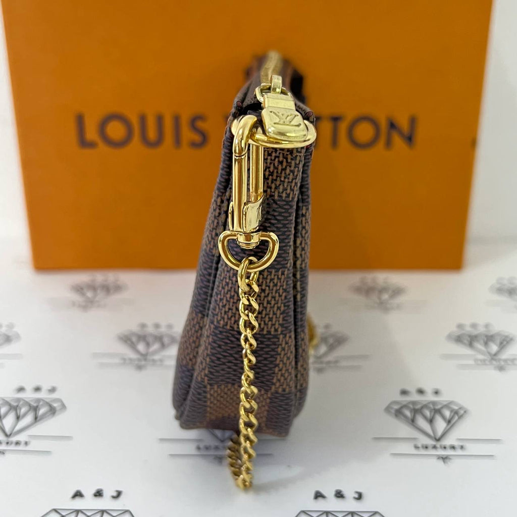 [PRE LOVED] Louis Vuitton Mini Pochette Accessoires in Damier Ebene Canvass (SF4261)