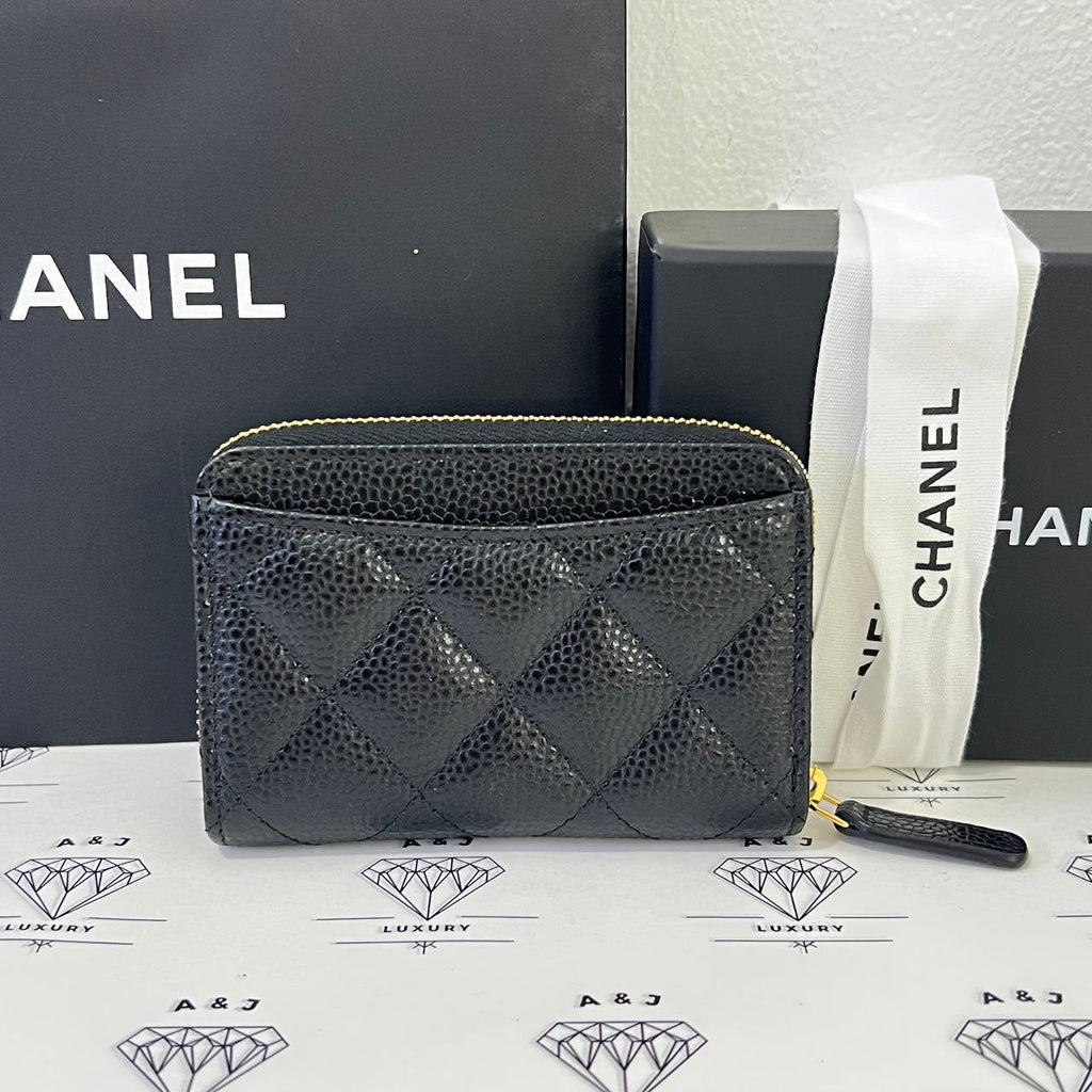 [BRAND NEW] Chanel Zippy Cardholder in Black Caviar GHW (microchipped)