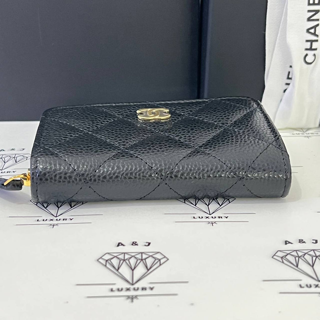 [BRAND NEW] Chanel Zippy Cardholder in Black Caviar GHW (microchipped)