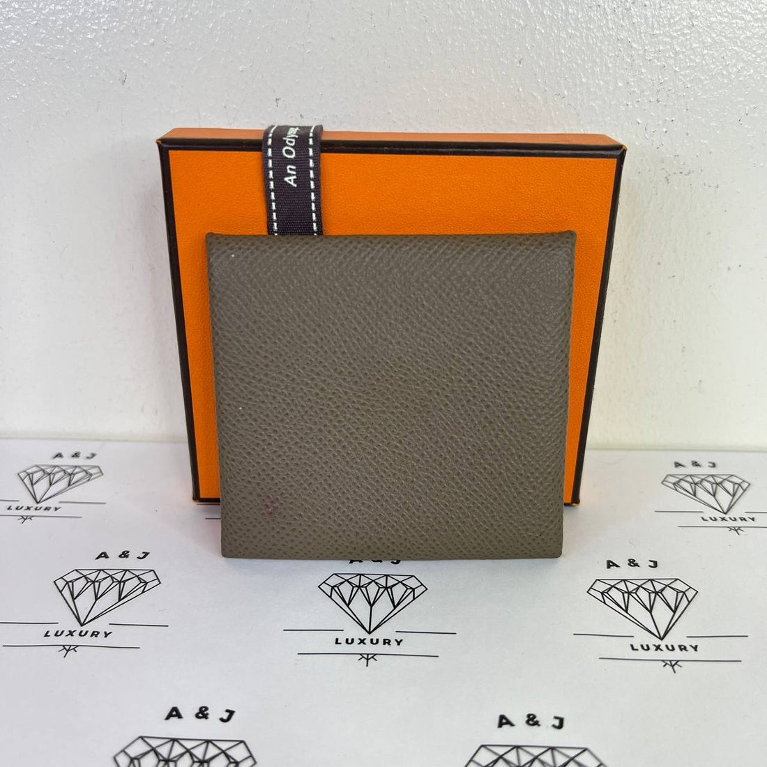 [PRE LOVED] Hermes Bastia Cardholder in Etoupe Epsom Leather PHW