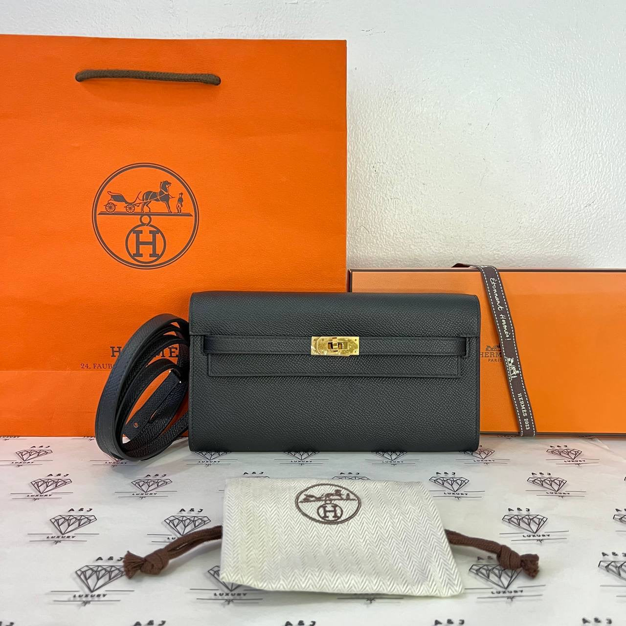 [PRE LOVED] Hermes Kelly To Go in Black Epsom Leather GHW (Stamp U - 2022)