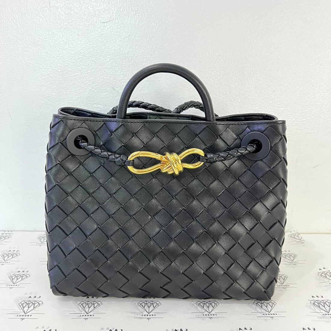 [BRAND NEW] Bottega Veneta Small Andiamo in Black Intrecciato Leather GHW