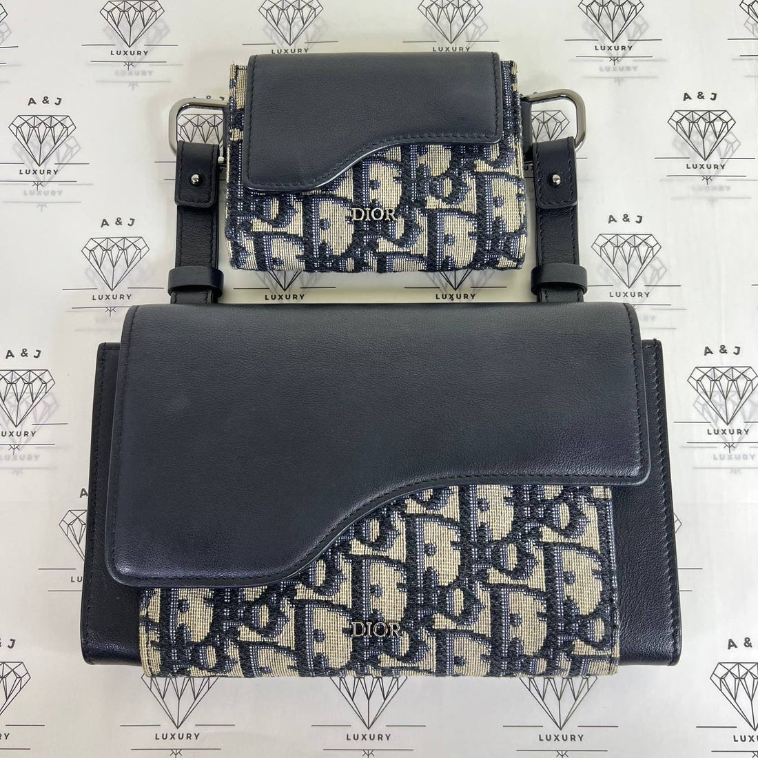 [PRE LOVED] Christian Dior Saddle Double Wallet in Oblique (2021)
