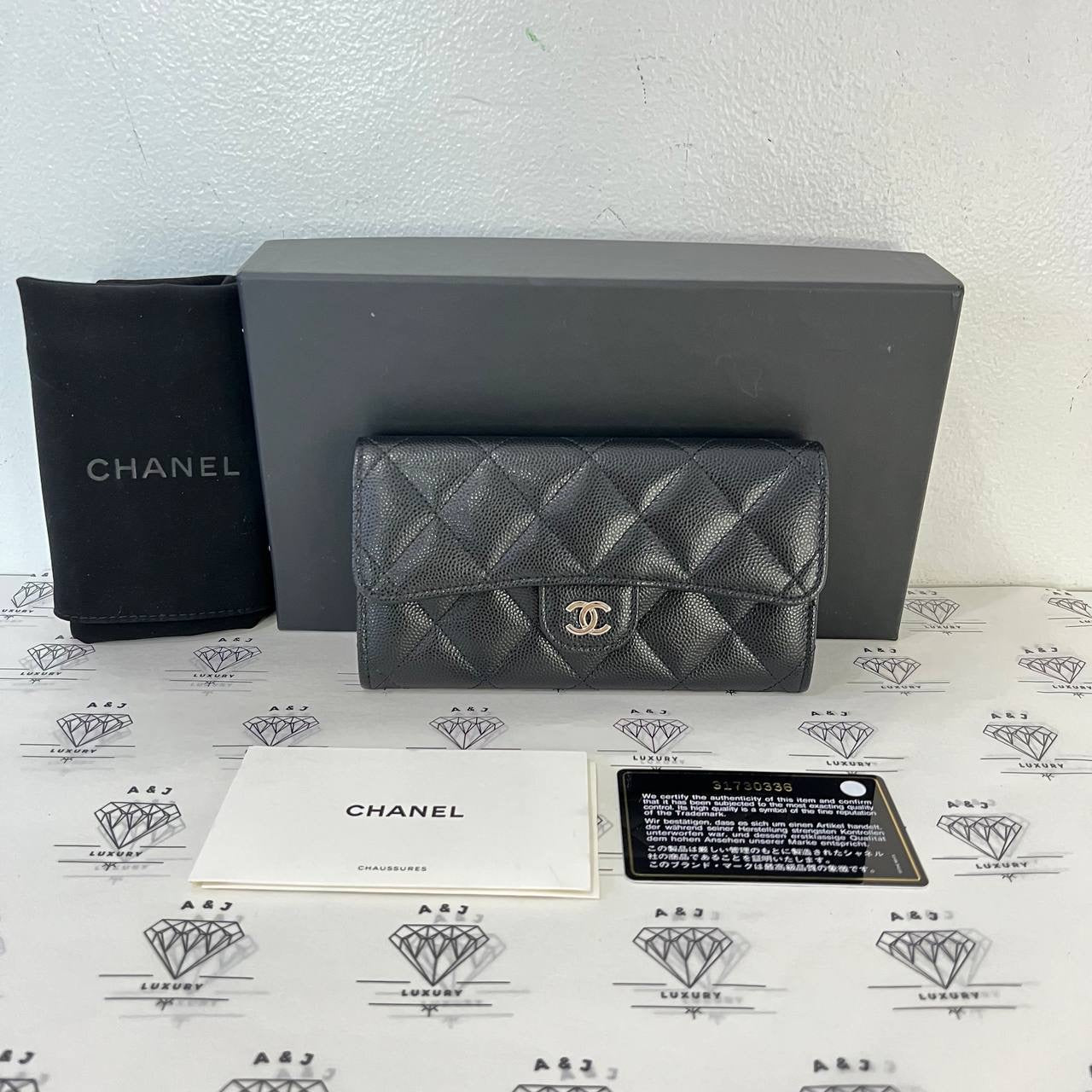 [PRE LOVED] Chanel Medium Flap Wallet in Black Caviar Leather SHW (Series 31)