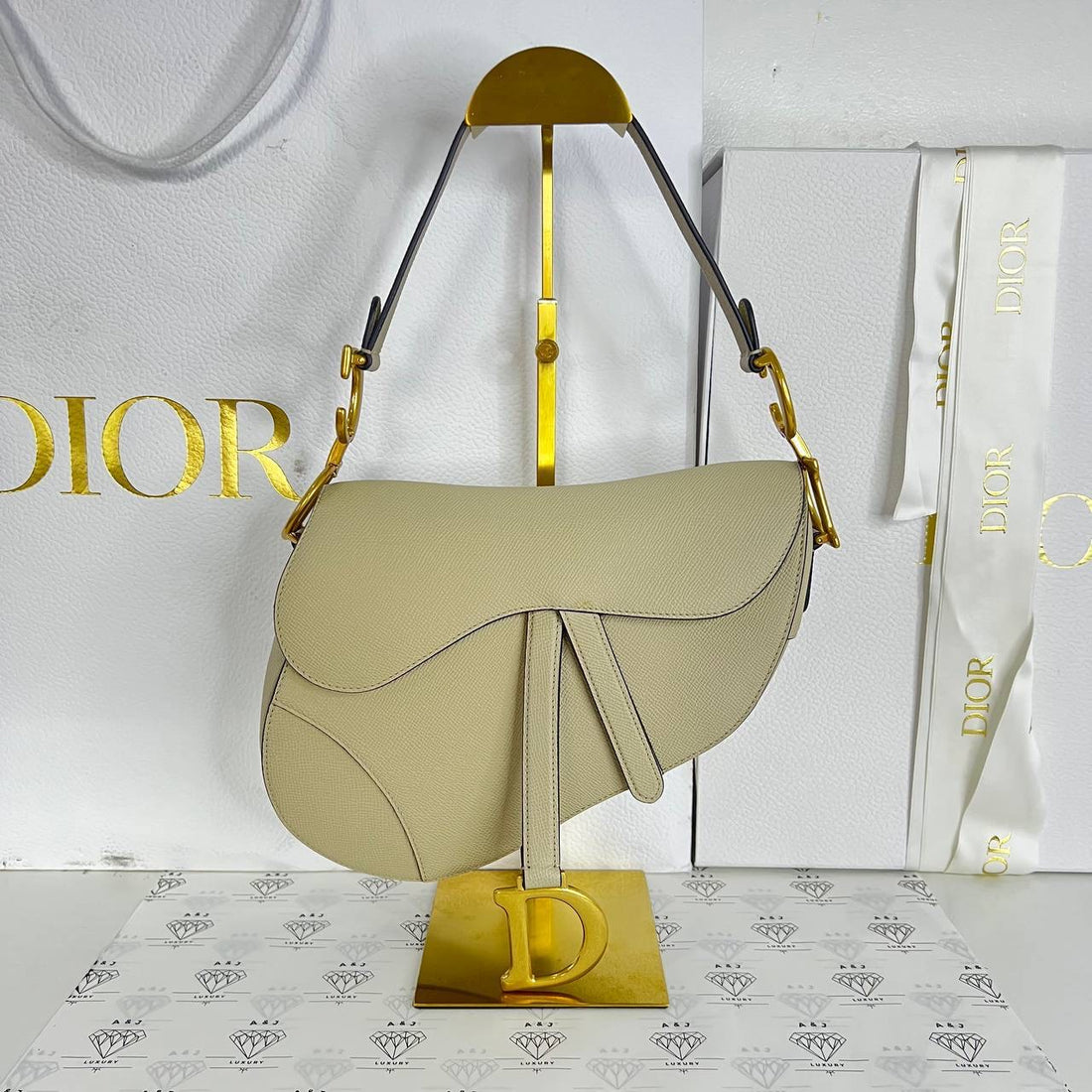 [PRE LOVED] Christian Dior Saddle with Strap in Powder Beige Grained Calfskin Leather GHW (2023)