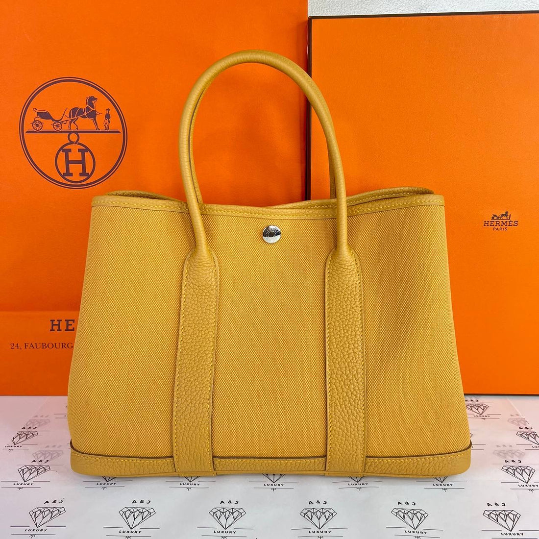 [BRAND NEW] Hermes Garden Party Tote (GPT) 30 in Naturel Sable Canvass PHW (Stamp K - 2025)