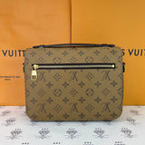 [PRE LOVED] Louis Vuitton Pochette Metis in Reverse Monogram Canvass (microchipped)