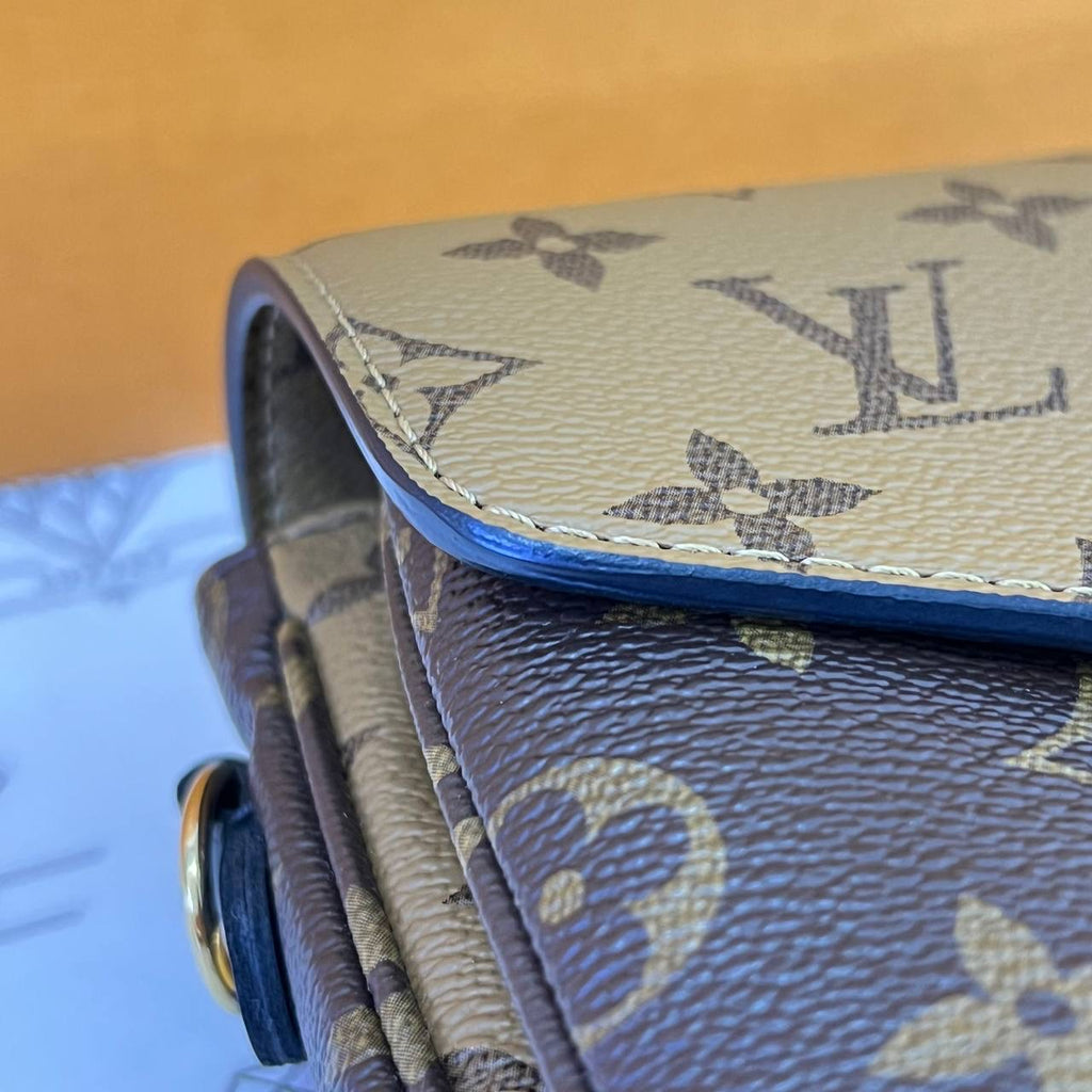 [PRE LOVED] Louis Vuitton Pochette Metis in Reverse Monogram Canvass (microchipped)