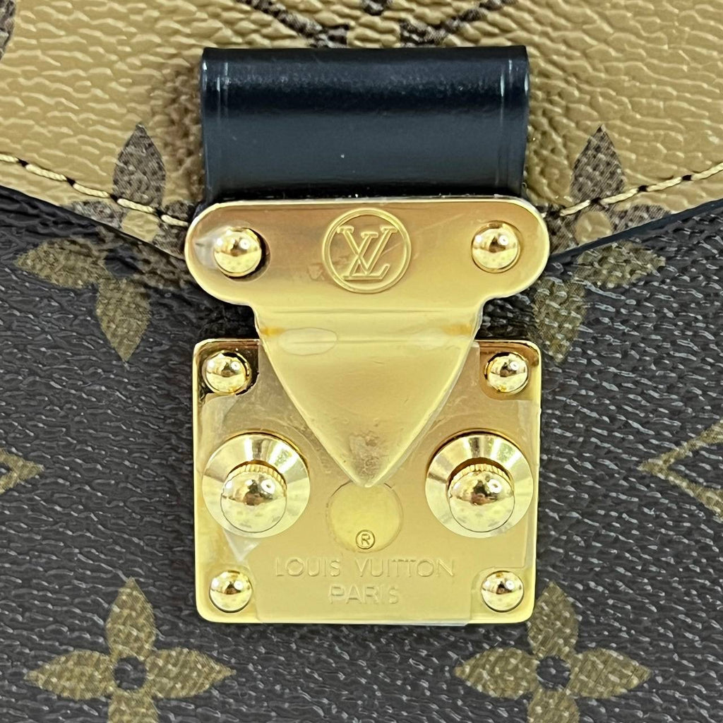 [PRE LOVED] Louis Vuitton Pochette Metis in Reverse Monogram Canvass (microchipped)