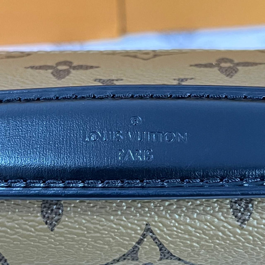 [PRE LOVED] Louis Vuitton Pochette Metis in Reverse Monogram Canvass (microchipped)