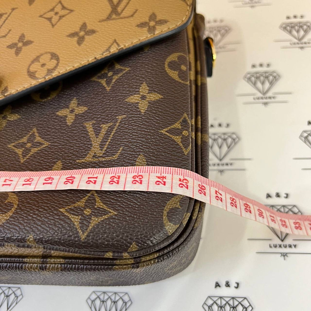 [PRE LOVED] Louis Vuitton Pochette Metis in Reverse Monogram Canvass (microchipped)