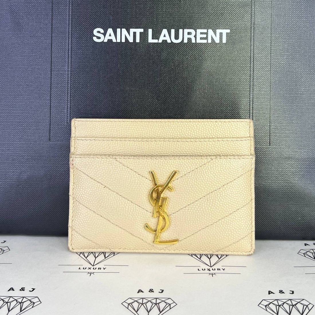 [PRE LOVED] YSL Flat Cardholder in Beige Grain De Poudre GHW