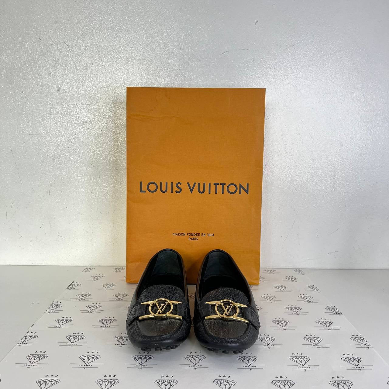 [PRE LOVED] Louis Vuitton Dauphine Loafers in Black Size 38EU