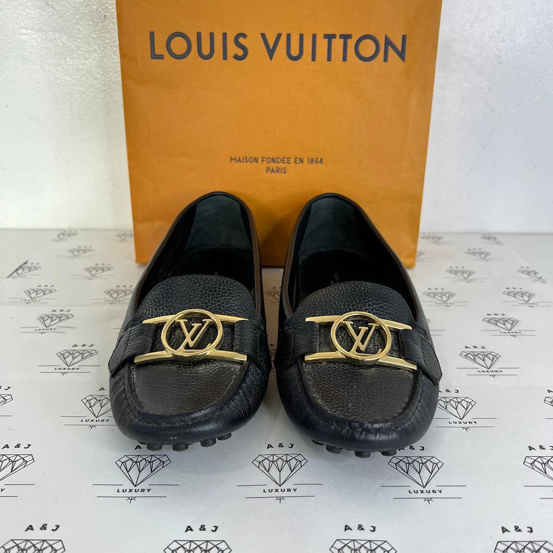 [PRE LOVED] Louis Vuitton Dauphine Loafers in Black Size 38EU