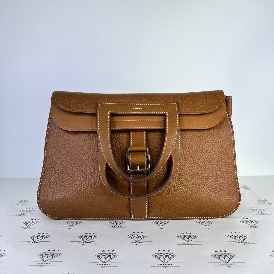 [PRE LOVED] Hermes Halzan 31 in Gold Clemence PHW (Stamp X - 2016)