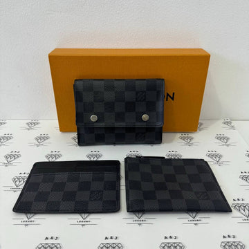 [PRE LOVED] Louis Vuitton Compact Modular Men's Wallet in Damier Graphite Canvass (MI3049)