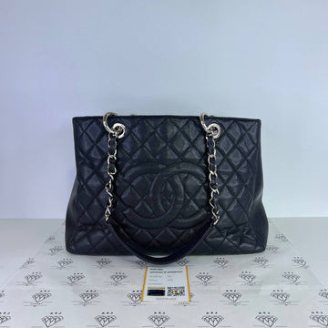 [PRE LOVED] Chanel Grand Shopping Tote (GST) in Black Caviar Leather SHW (Series 19)