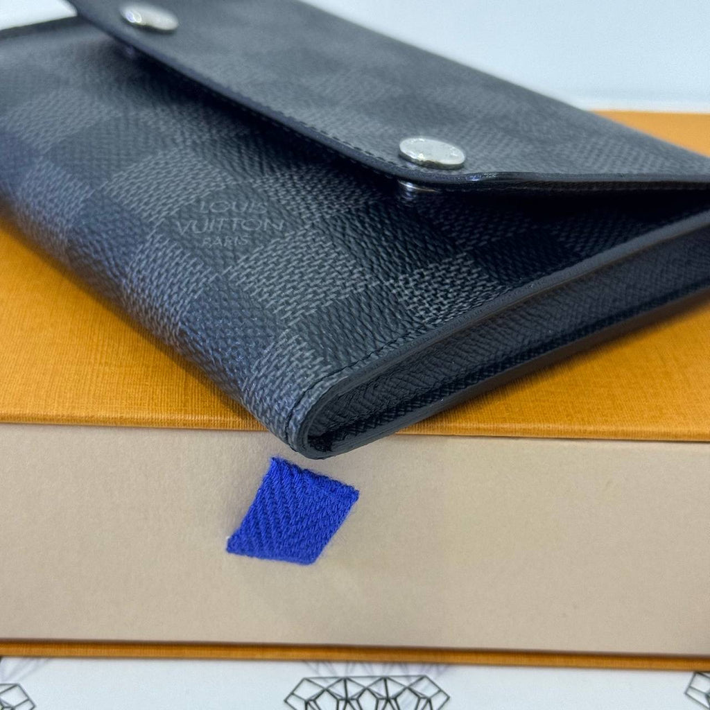 [PRE LOVED] Louis Vuitton Compact Modular Men's Wallet in Damier Graphite Canvass (MI3049)