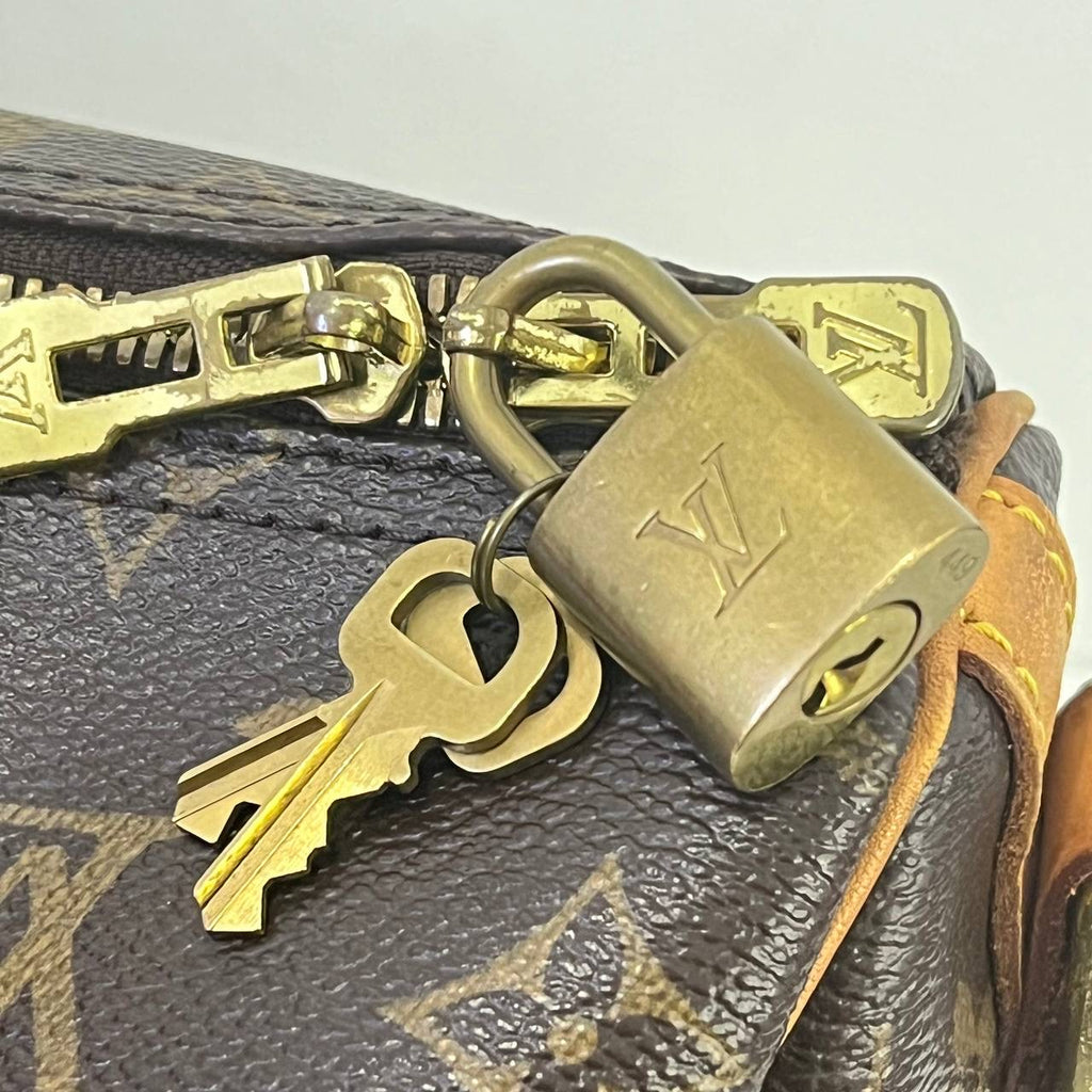 [PRE LOVED] Louis Vuitton Speedy Bandouliere 35 in Monogram Canvass (DU4121)