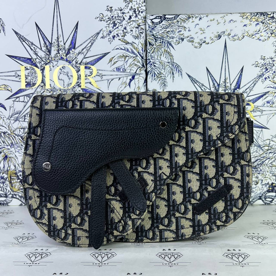 [PRE LOVED] Christian Dior Mens Saddle Messenger Bag in Blue Oblique GHW (2022)