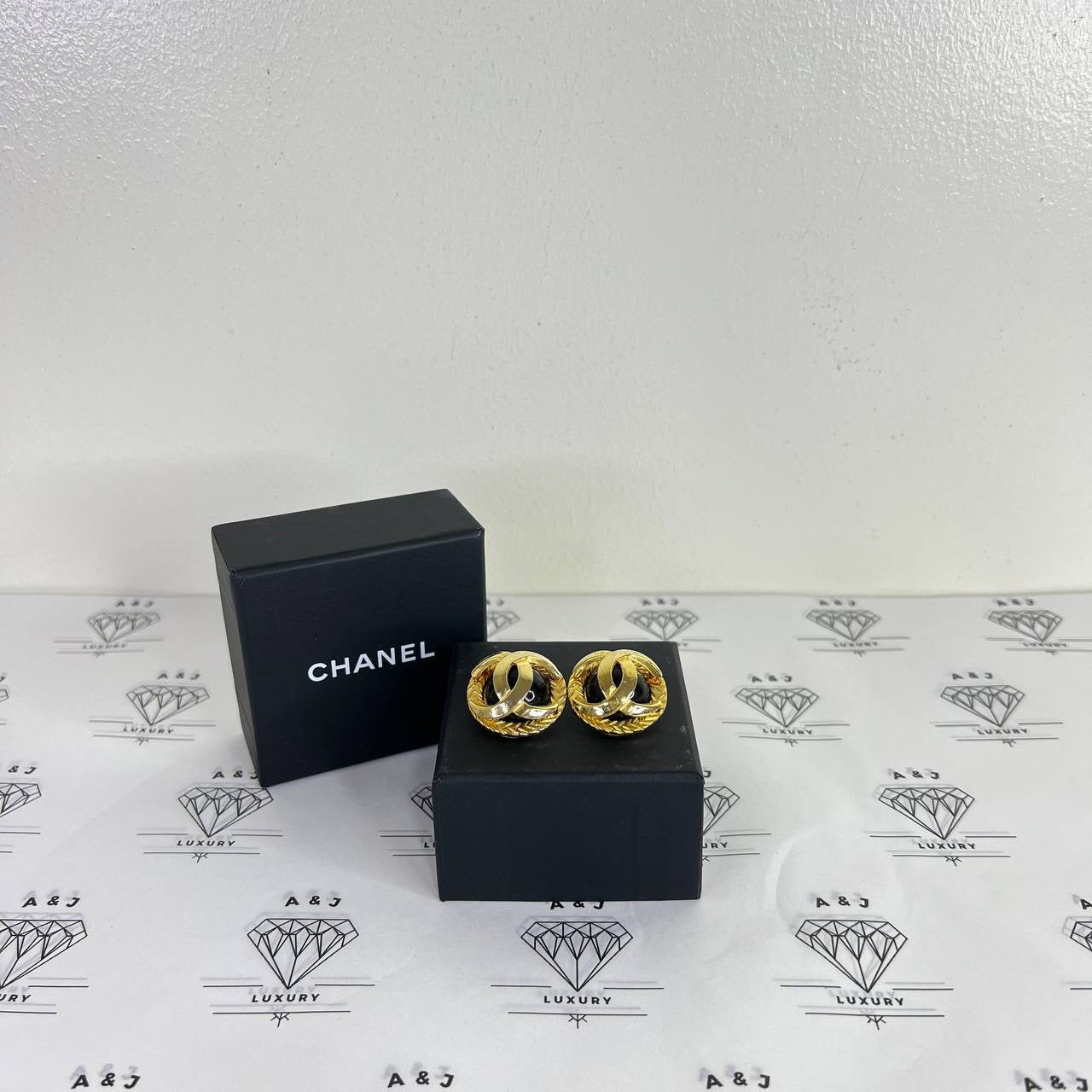 [PRE LOVED] Chanel Coco Mark Clip-on Earrings in Gold
