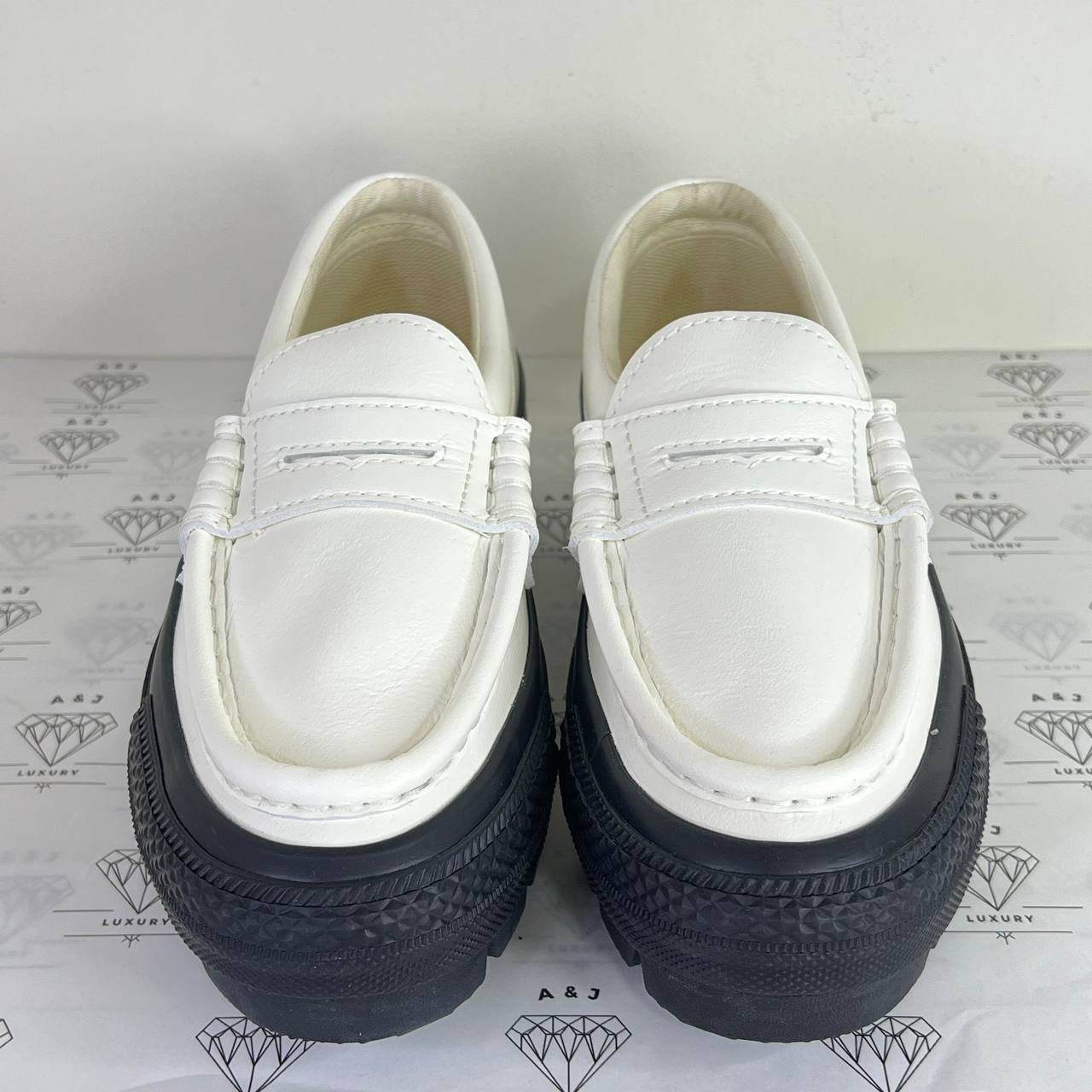 PRE LOVED] Converse All Star Chunk Loafers in White Size 5US – A&J