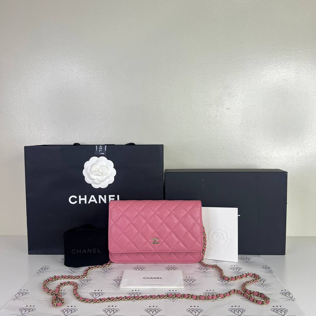[PRE LOVED] Chanel Classic Wallet on Chain in Pink Caviar Leather GHW (microchipped)