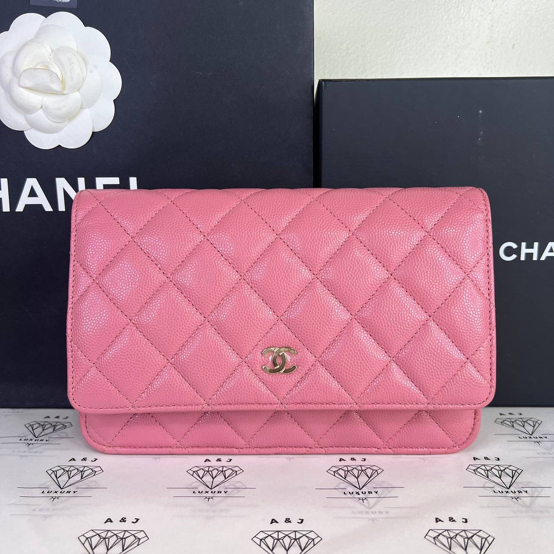 [PRE LOVED] Chanel Classic Wallet on Chain in Pink Caviar Leather GHW (microchipped)