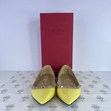 [PRE LOVED] Valentino Rockstud Patent Ballet Flats in Yellow Size 38.5EU