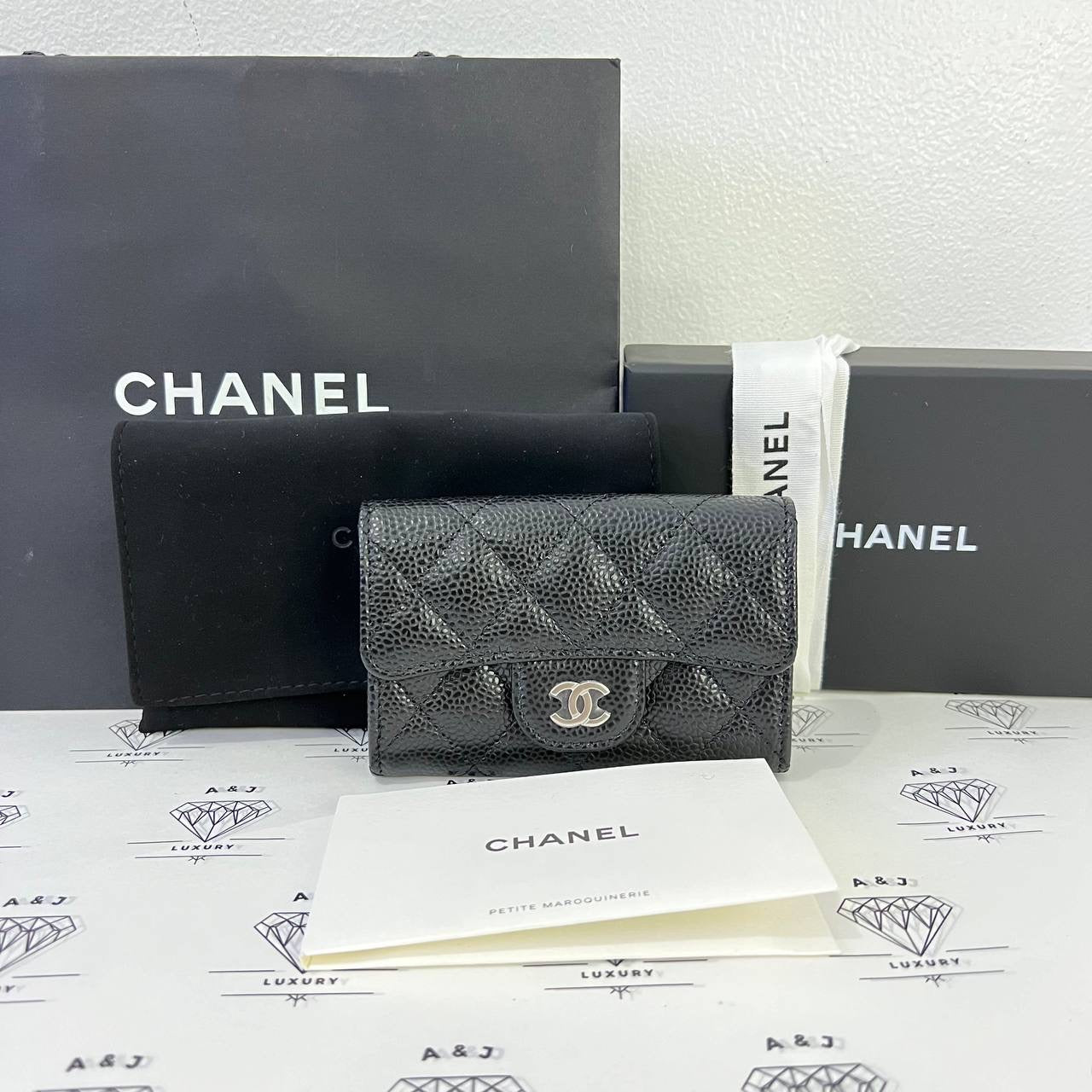 [BRAND NEW] Chanel Classic Flap Cardholder in Black Caviar SHW (microchipped)