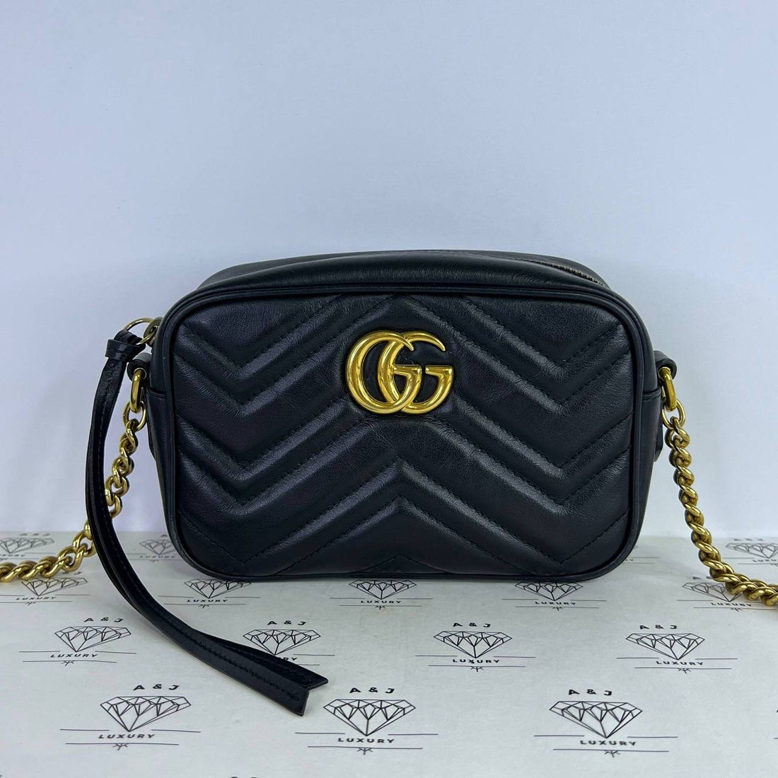 [PRE LOVED] Gucci Mini Marmont Camera Bag in Black GHW