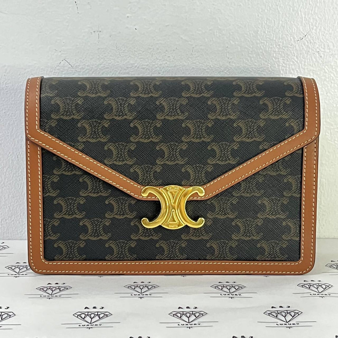 [PRE LOVED] Celine Triomphe Wallet on Chain in Tan Canvass GHW